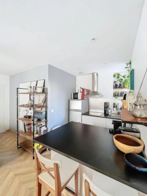 Charming 2-Room Paris Getaway Near Le Marais